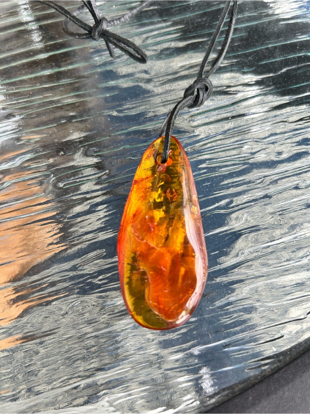 Poland Vintage Baltic Amber Insect Fossil Inclusion Huge Teardrop Pendant - Picture 7 of 17
